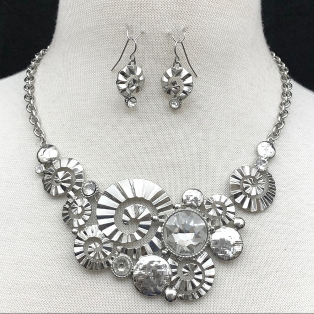 Large Pinwheel Silver & Rhinestone Chunky Bib Statement Necklace Earrings Set